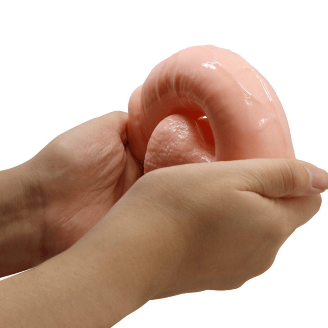 Arnés y Consolador Realista con Testículos 18 cm